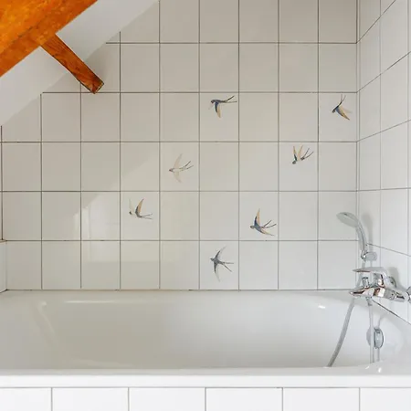 La Ferme D'auwez - Les Hirondelles - 15 Pers Avec Sauna Et Piscine Partages Semesterbostad *